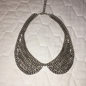 Collar necklace